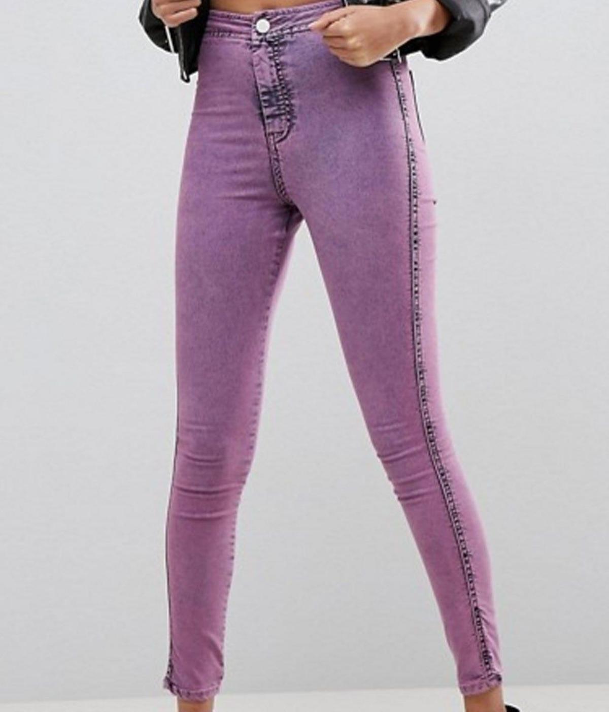 Jeggins rosas de Asos. (Precio: 18,99 euros)