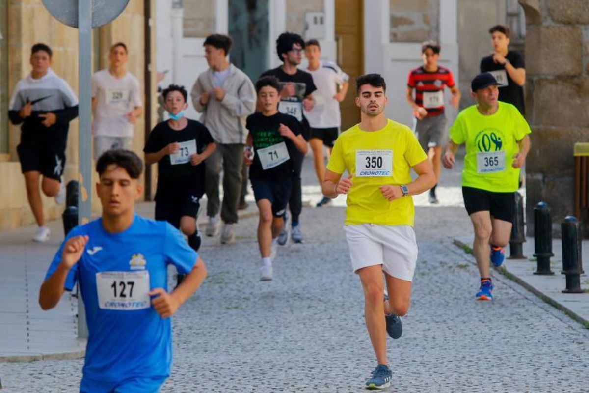 Corredores en el tramo medio de la competición. | // IÑAKI ABELLA