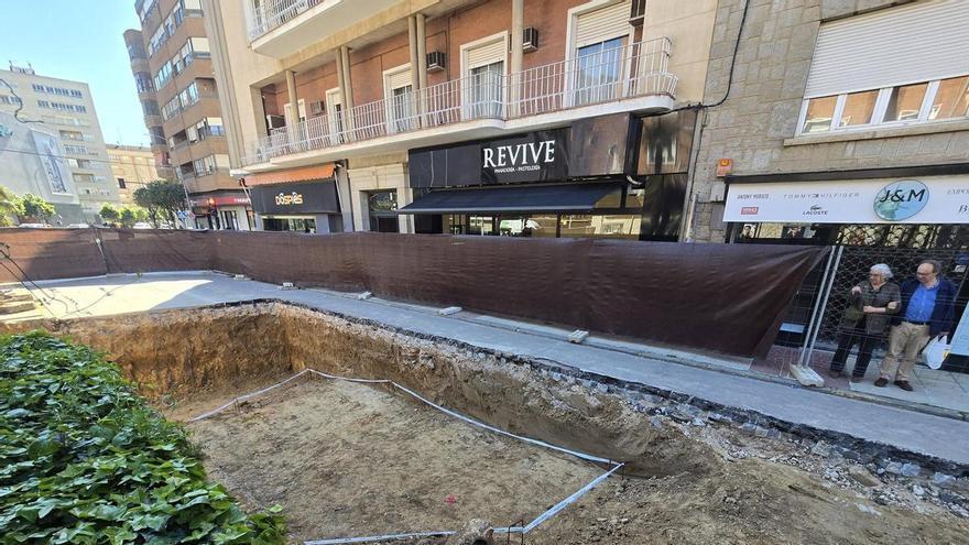 Hallan seis enterramientos del cementerio islámico en las obras de la avenida de Huelva en Badajoz