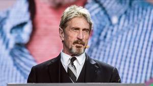 John McAfee, durante una conferencia sobre seguridad en internet, en Pekín, en el 2016.