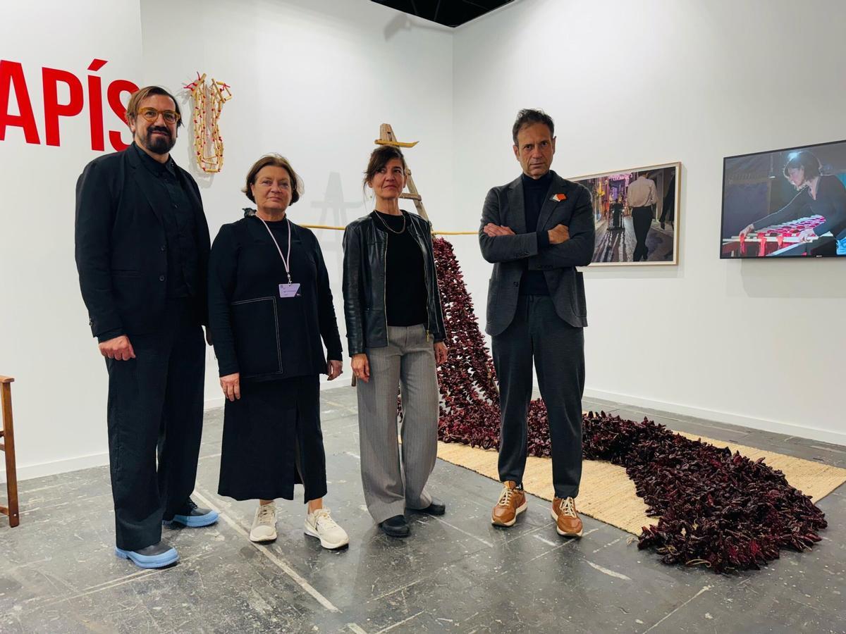 La artista mallorquina Mònica Fuster, en ARCO. La artista mallorquina Mònica Fuster, en ARCO.