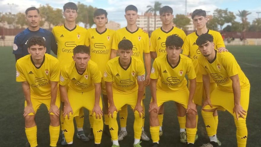 Valverde le da la gloria al Real Murcia en la goleada ante el Kelme