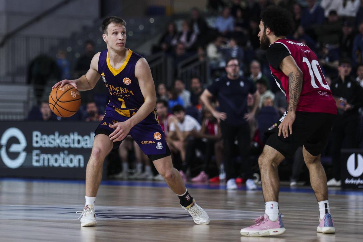 EN IMÁGENES: El Alimerka Oviedo Baloncesto se impone por 92-80 al Caesa Cartagena en el Palacio de los Deportes