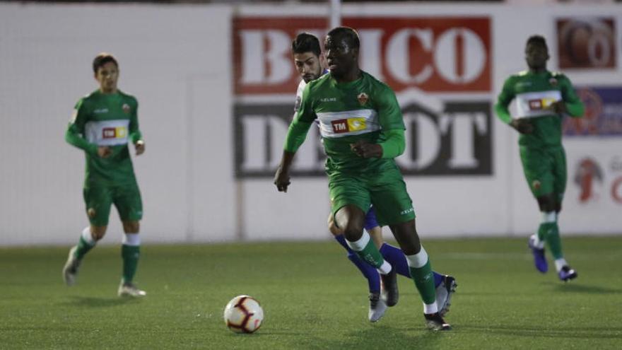 Florentine Pogba, durante el encuentro de esta noche en Crevillent