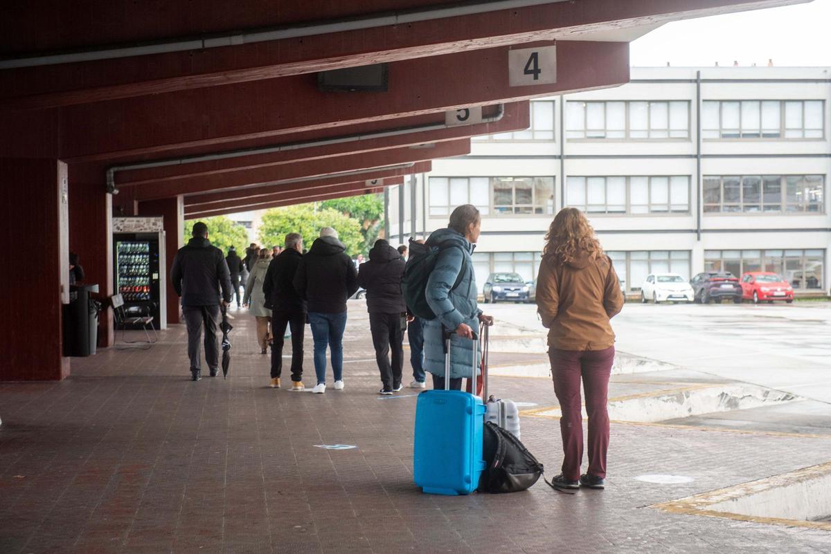 Huelga del transporte interurbano: otro día con los buses parados en la estación de A Coruña