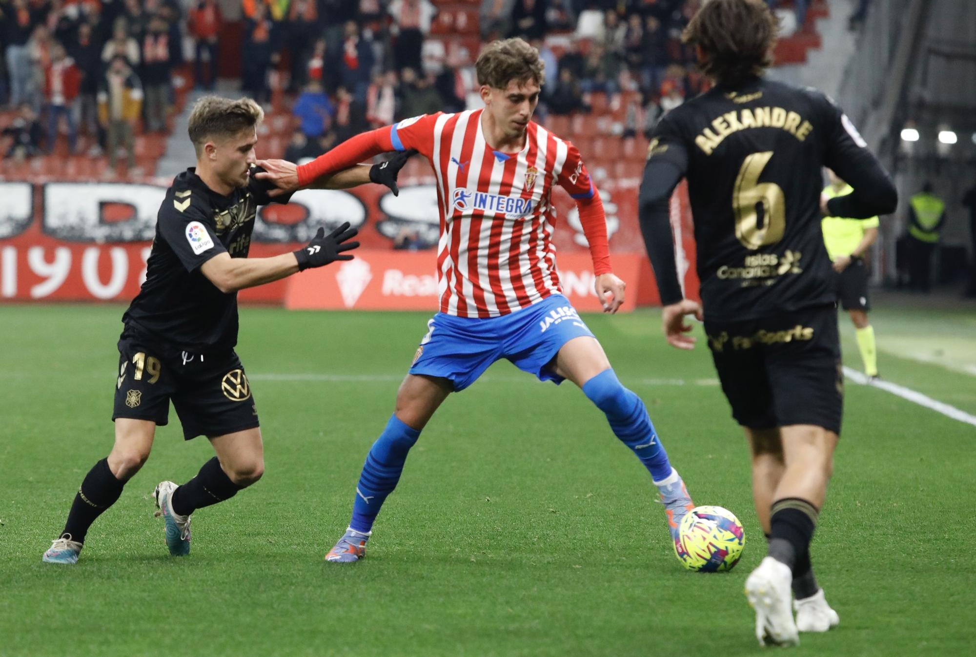 Así se vivió el encuentro entre el Sporting y el Tenerife