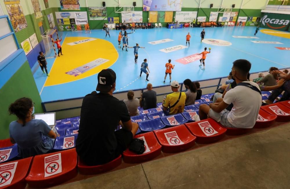 El público regresa al balonmano de élite