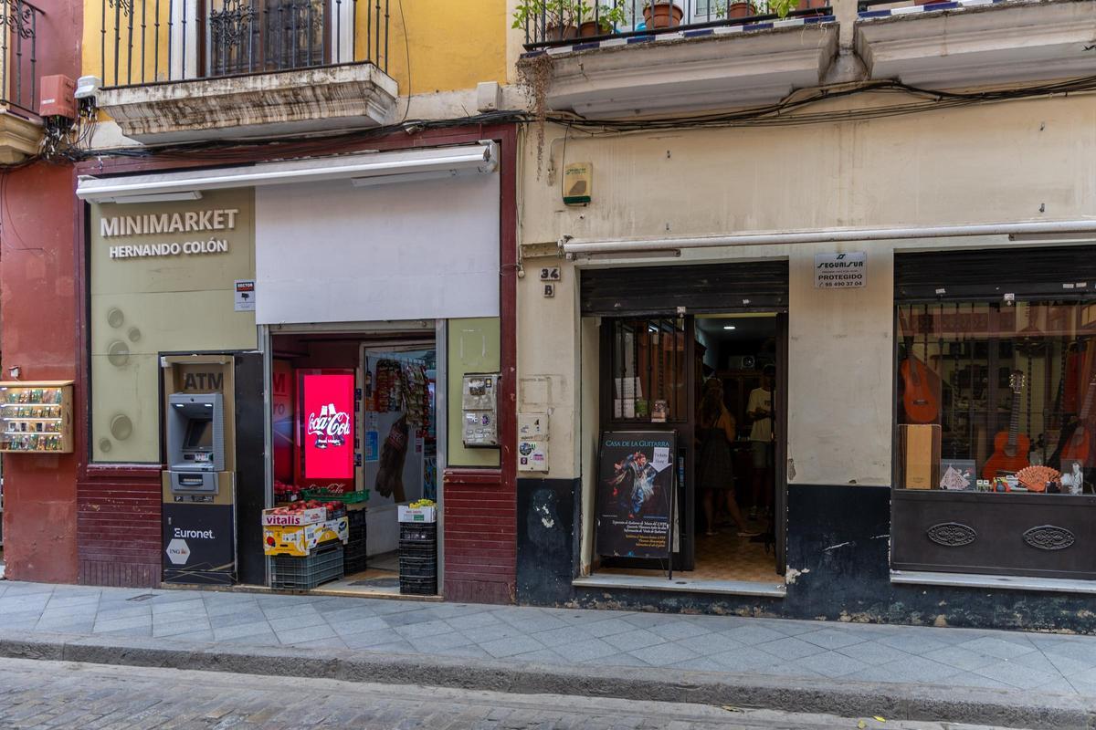 Los colores dorado y blanco predominan en el entorno de La Catedral