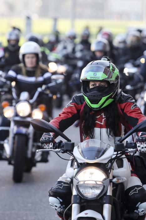 Sexta edición de Motocomadres en Gijón