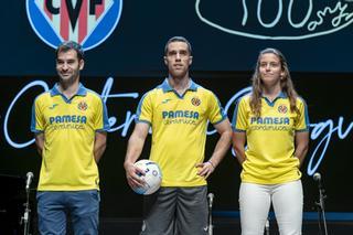 Las mejores fotos de la gala del centenario del Villarreal CF: ¿Qué te parece la camiseta?