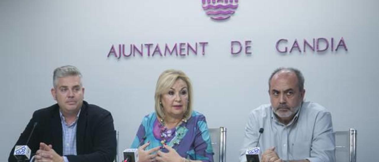 Todolí, Fuster y Colomar, ayer en rueda de prensa.