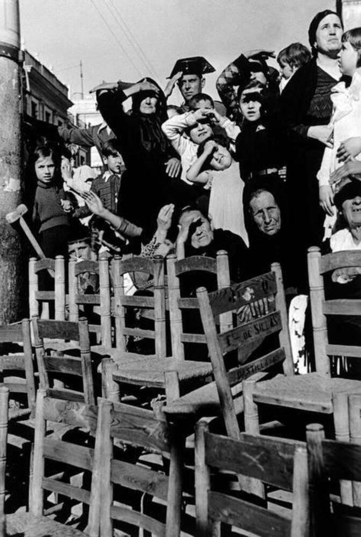 Semana Santa de Sevilla de 1935 inmortalizada por Robert Capa