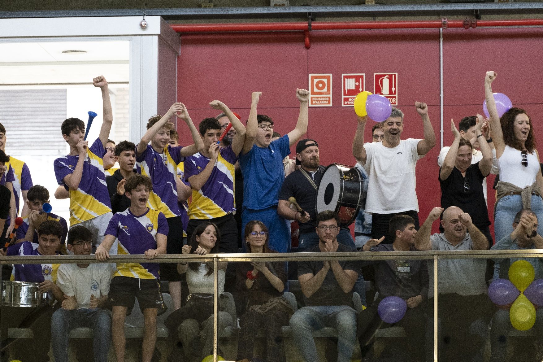 Imatges del partit de waterpolo CN Manresa-CWP Sant Adrià