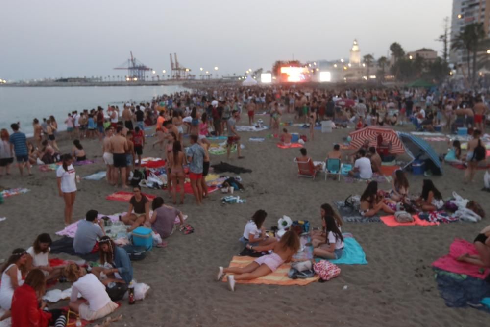 Málaga celebra la noche de San Juan en sus playas