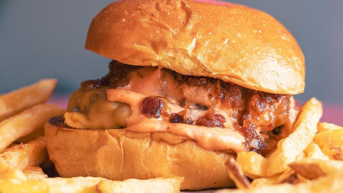 Así es la hamburguesería de Sevilla con su propio Solete Repsol