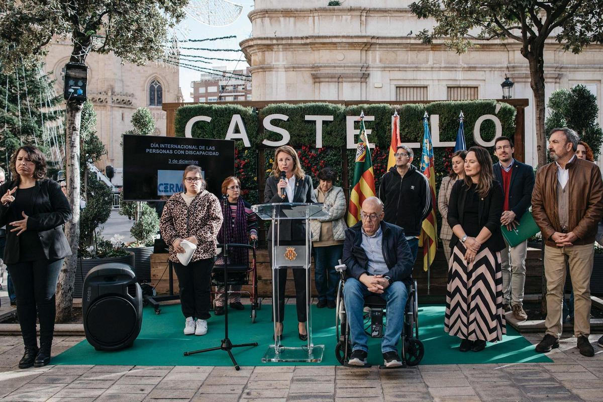 La alcaldesa, Begoña Carrasco, en la conmemoración del Día de la Discapacidad