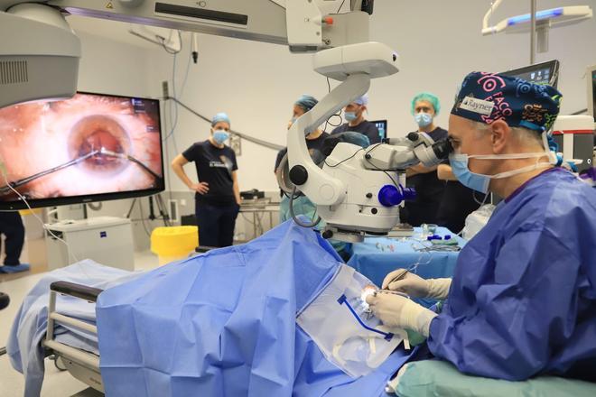 FacoElche: Cirugías de cataratas y glaucoma en directo desde el Hospital del Vinalopó