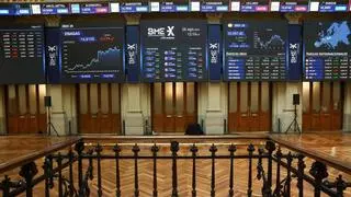 El Ibex 35 repunta un 0,7% en la media sesión y rebasa los 19.150 puntos