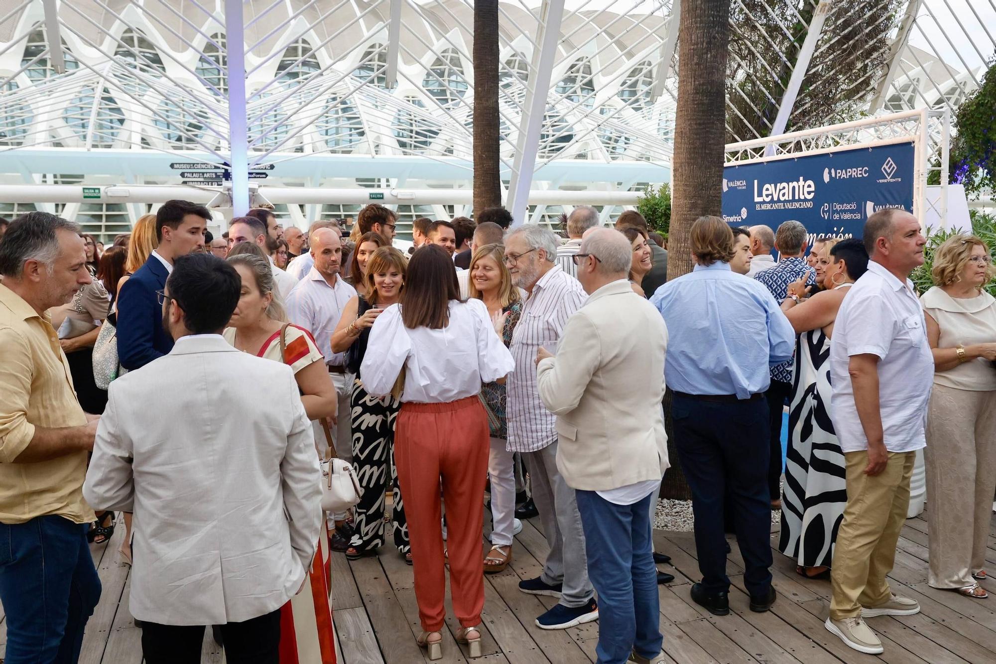 Los alcaldes y concejales del Camp de Morvedre durante la gala.