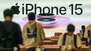 El iPhone 12 de Apple, ya disponible en España - El Periódico de Villena