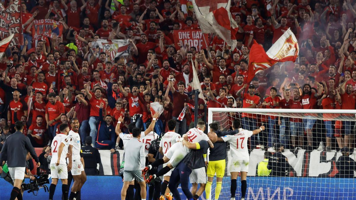 Europa League - Semi Final - Second Leg - Sevilla v Juventus