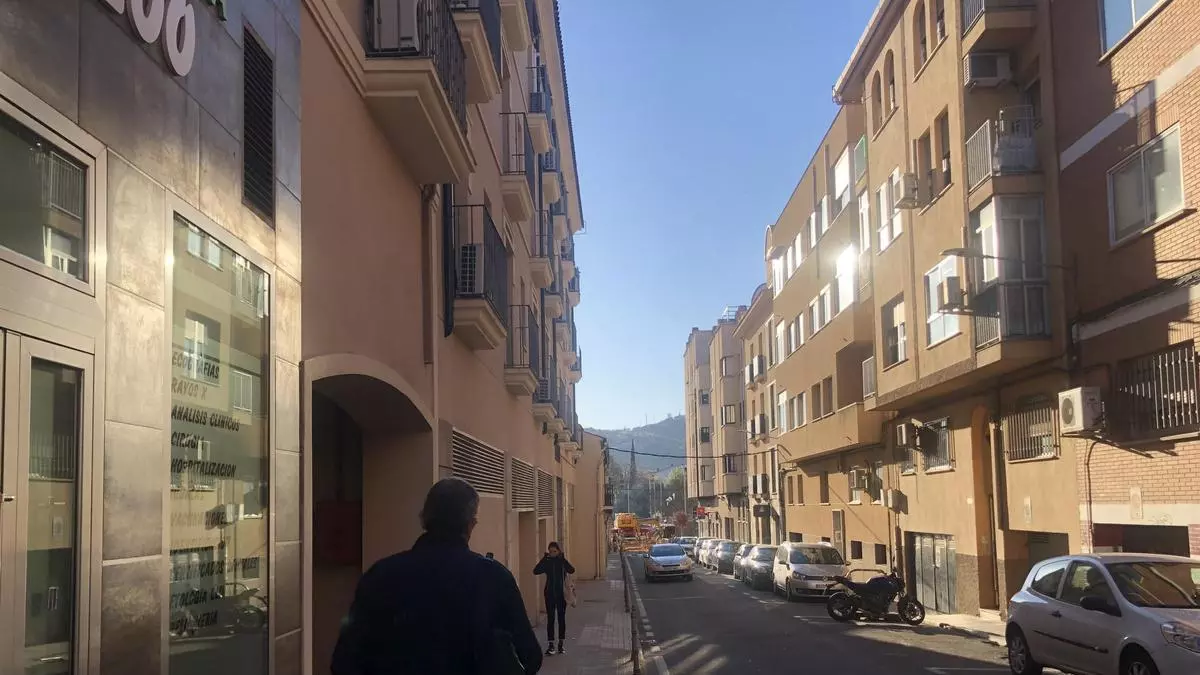 El Camino Llano Bajo de Cáceres: de vía de viajeros a eje comercial con historia