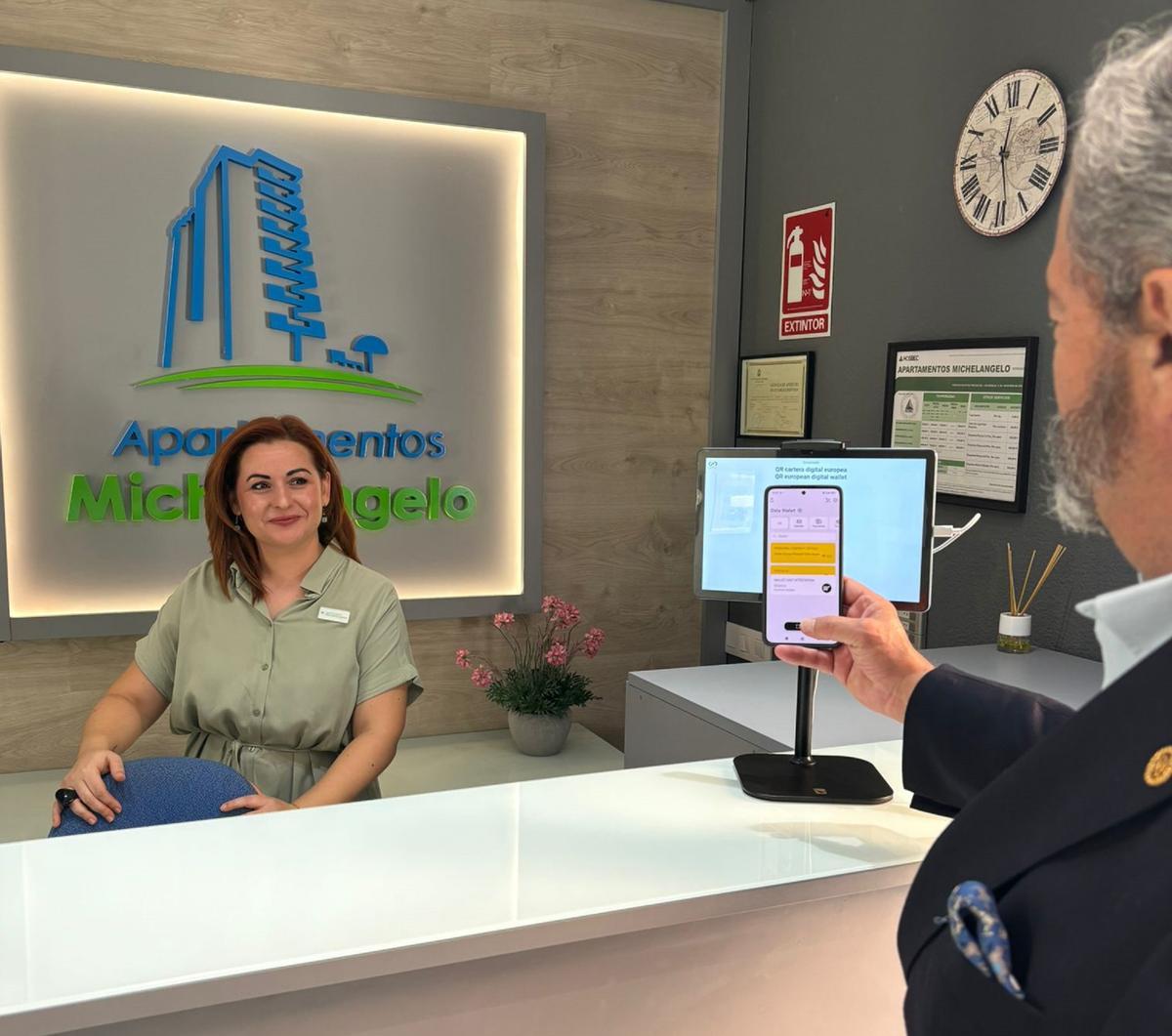 La primera prueba europea turística del "wallet" se ha realizado en Benidorm.