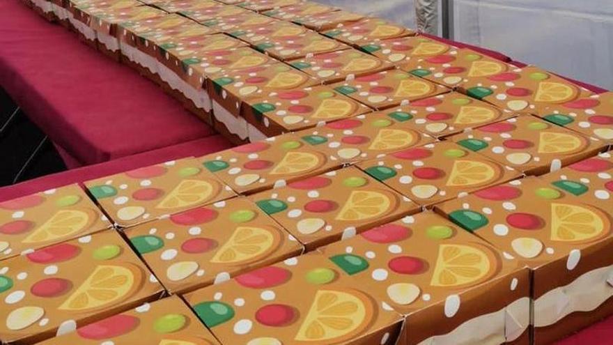 La Orotava distributes 1,192 portions of roscón de Reyes