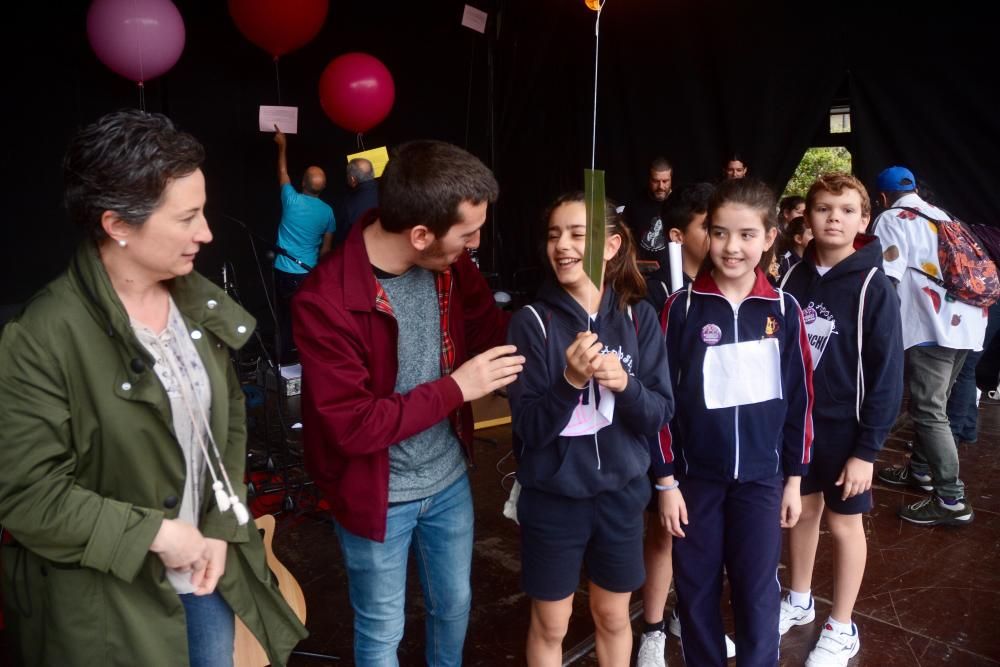 Centos de escolares participan no Correlingua da Ferrería