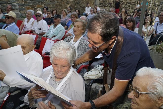GALERÍA | Homenaje a los mayores en Alcañices