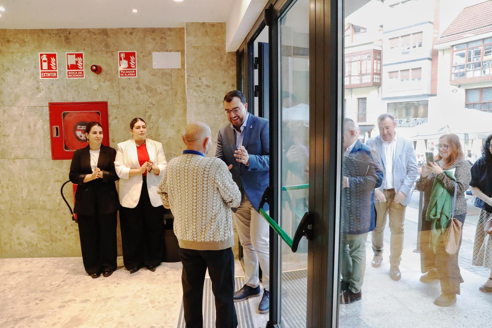 La inauguración del Centro Cultural de Grado, en imágenes