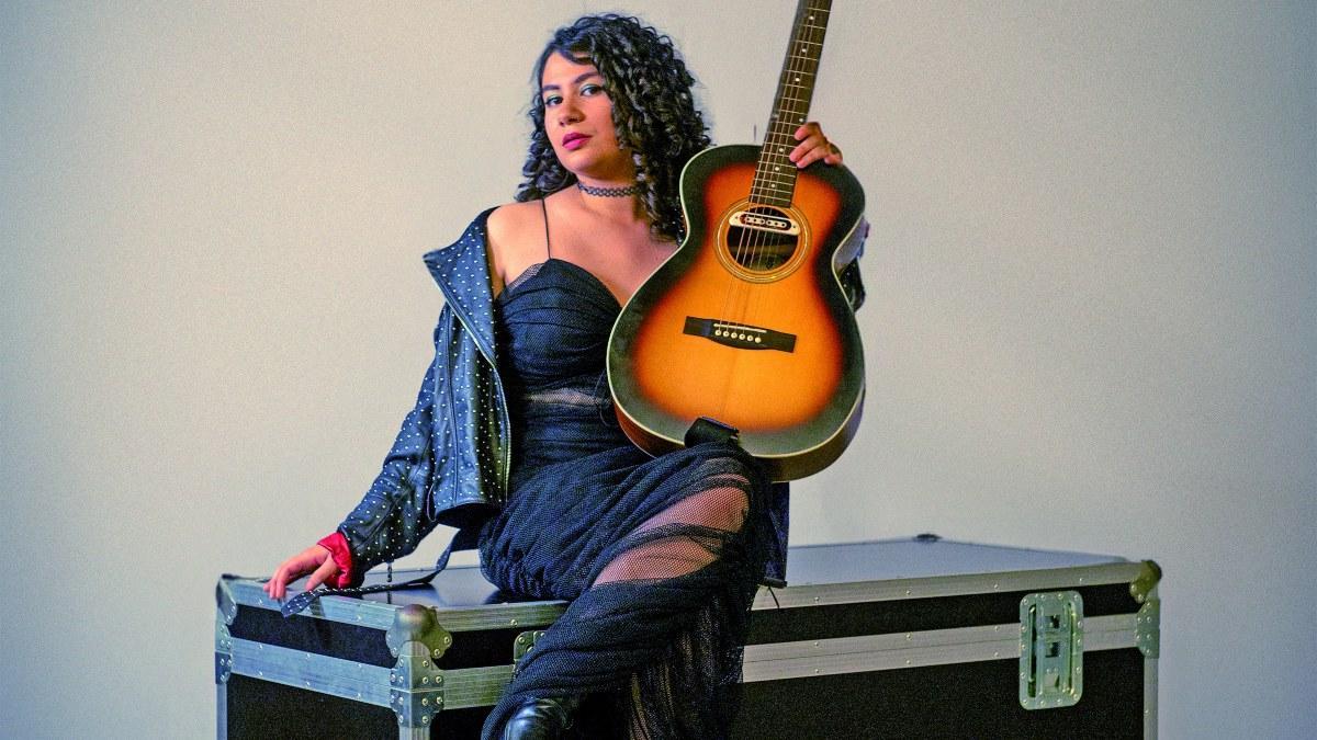 Helena Egea, cantautora pontevedresa afincada en Santiago