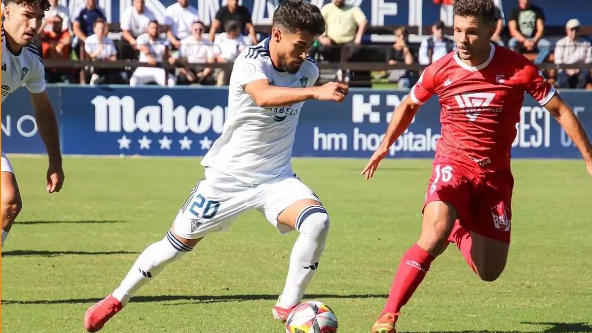 Alberto Soto, en un partido con el Marbella