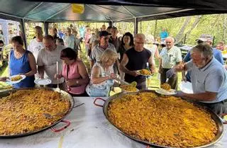 Trabazos de Aliste vive su gran fiesta de verano con eclipse, cena de hermandad, charanga y verbena