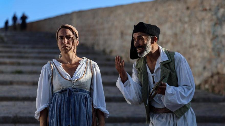 Dalt Vila se llena de vida con la Nit del Patrimoni