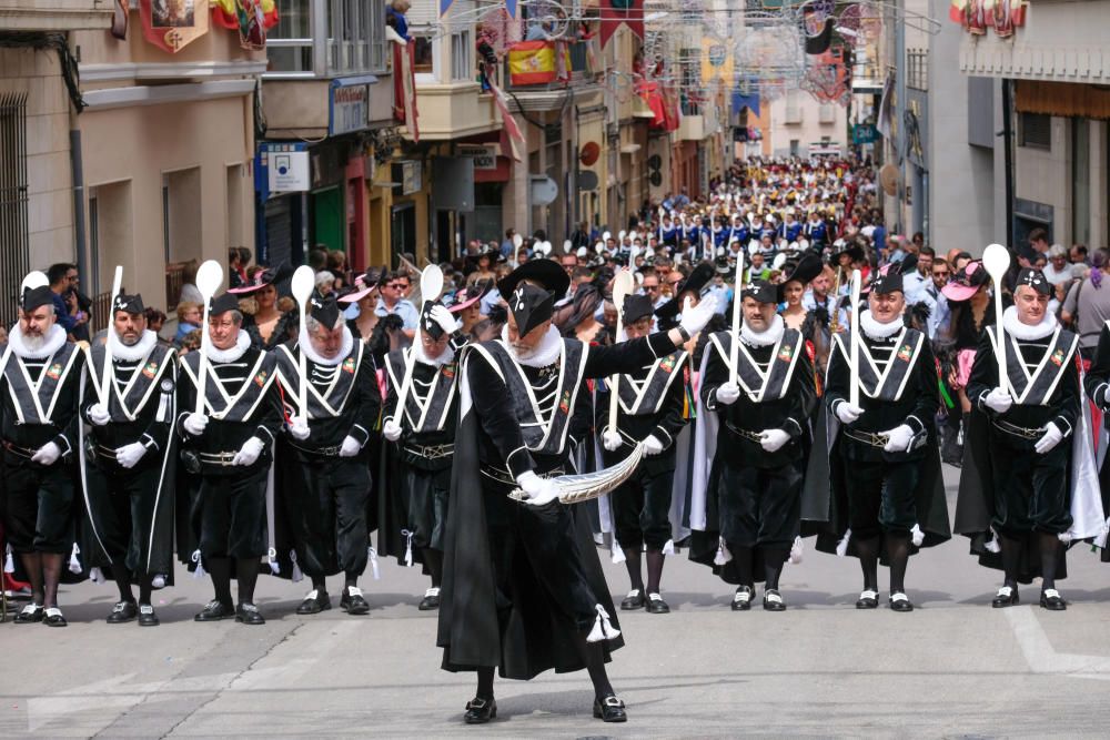 Se trata de una de las manifestaciones festivas más antiguas de la provincia, que se remonta a 1694 y que se cerró anoche con la procesión de San Bonifacio