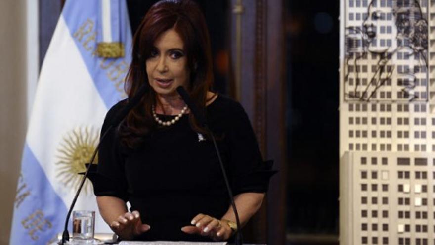 Fernández de Kirchner firma la nacionalización de YPF