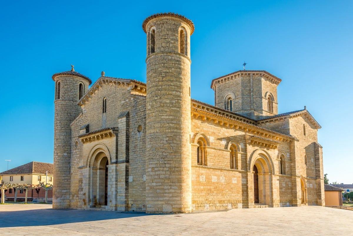 San Martín de Tours, iglesias románicas
