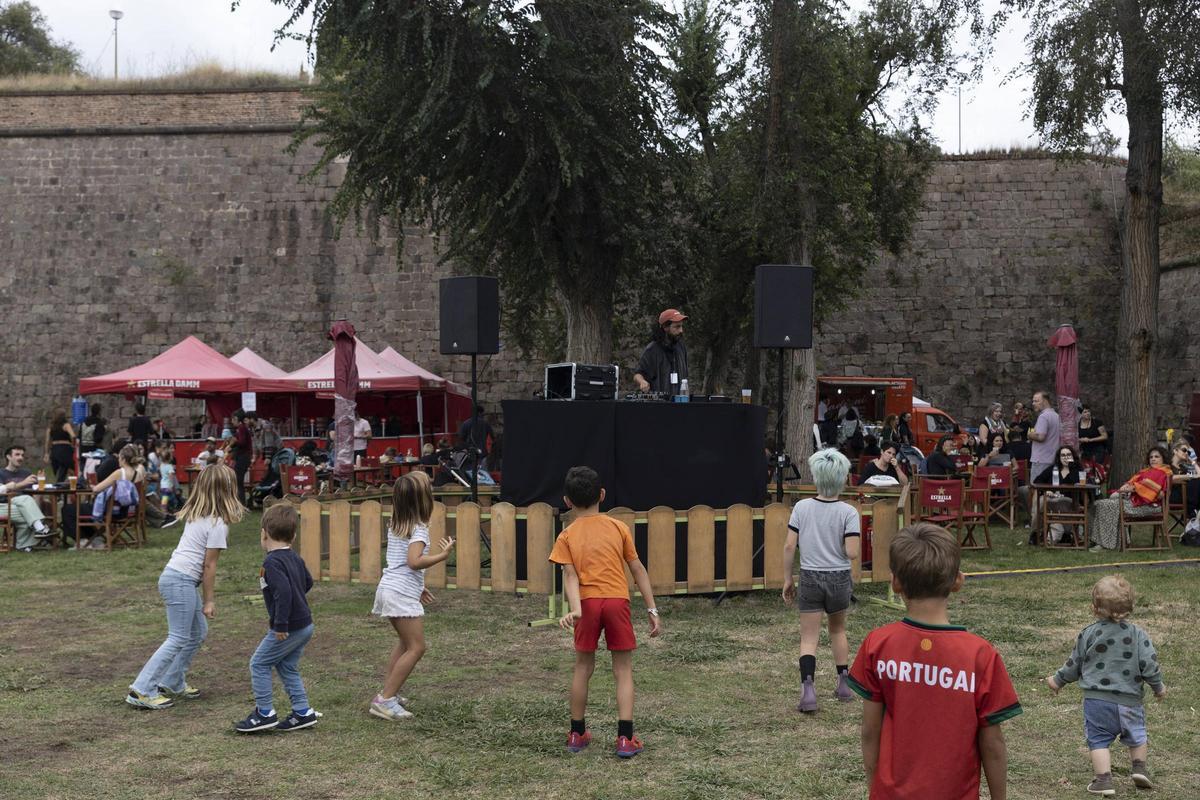 El castell de Munjüic se llena de circo como nuevo escenario de la Mercè