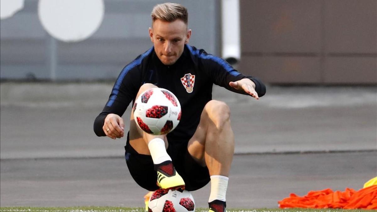 Rakitic, junto a Modric, volverá a comandar la nave croata en octavos