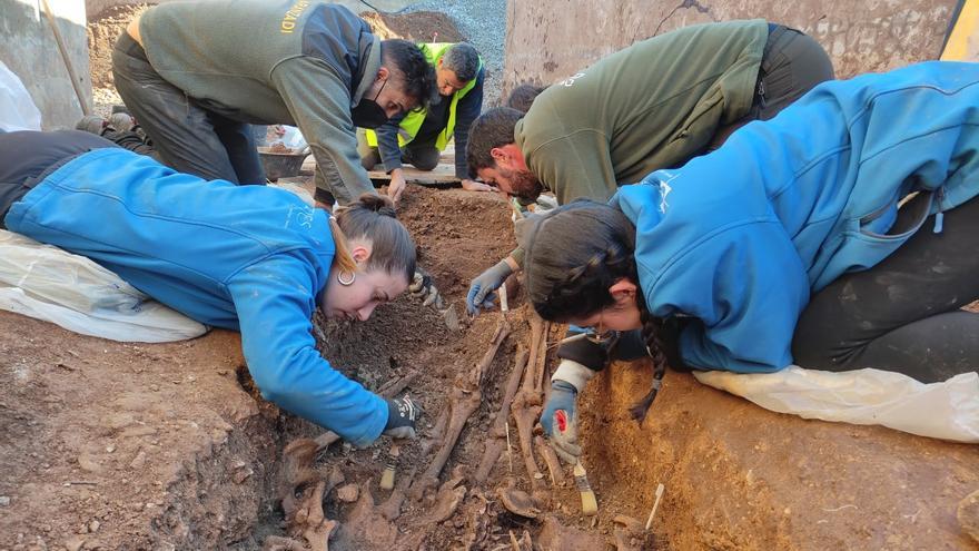 FOTOS | Esta es la fosa de Son Coletes donde se han hallado los restos de Aurora Picornell