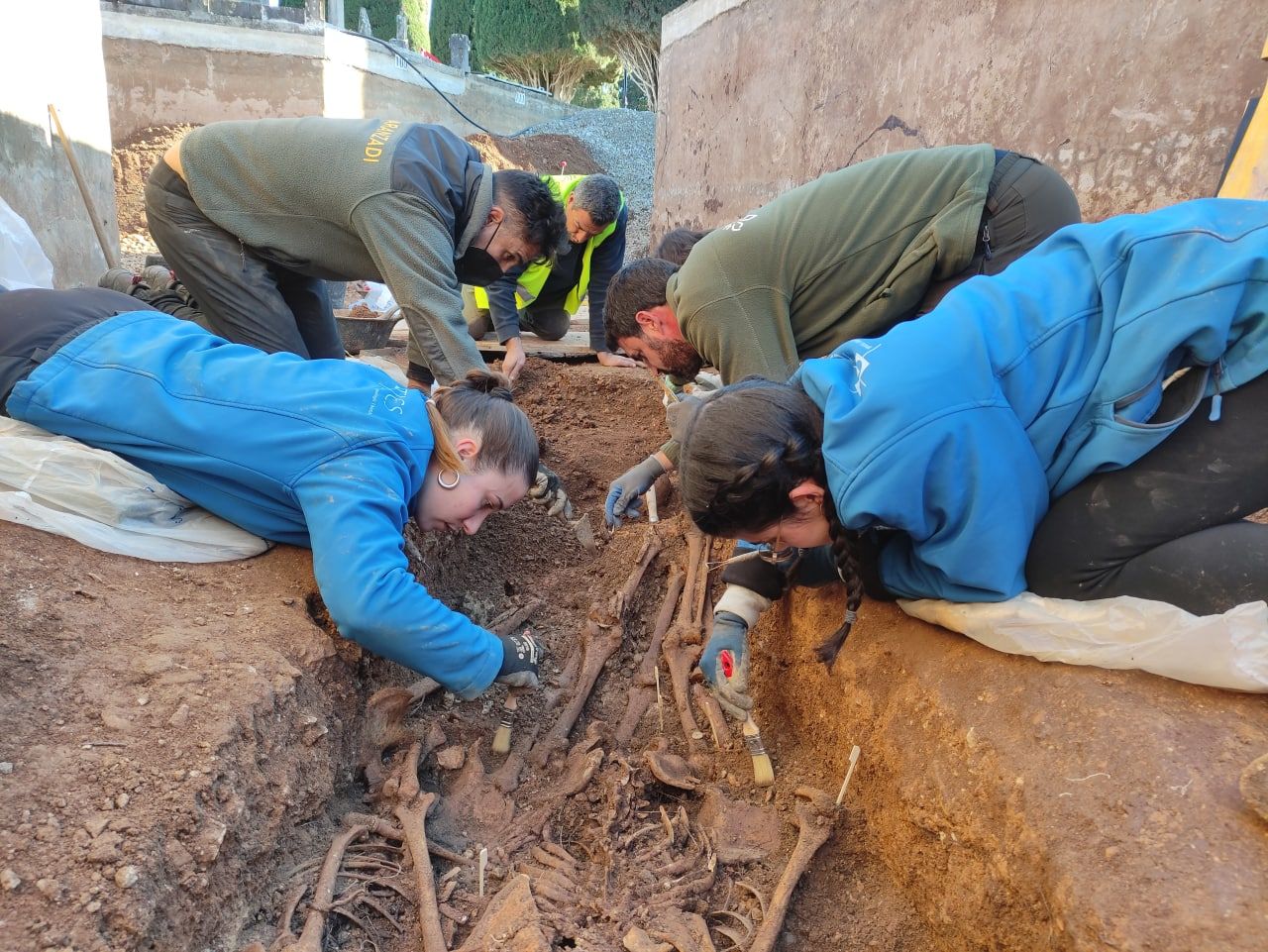 Identifican los restos de Aurora Picornell en la fosa de Son Coletes de Manacor