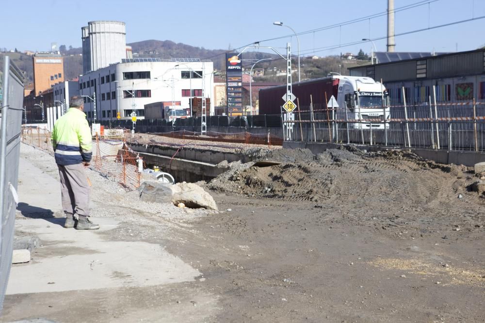 Obras de soterramiento en Langreo.