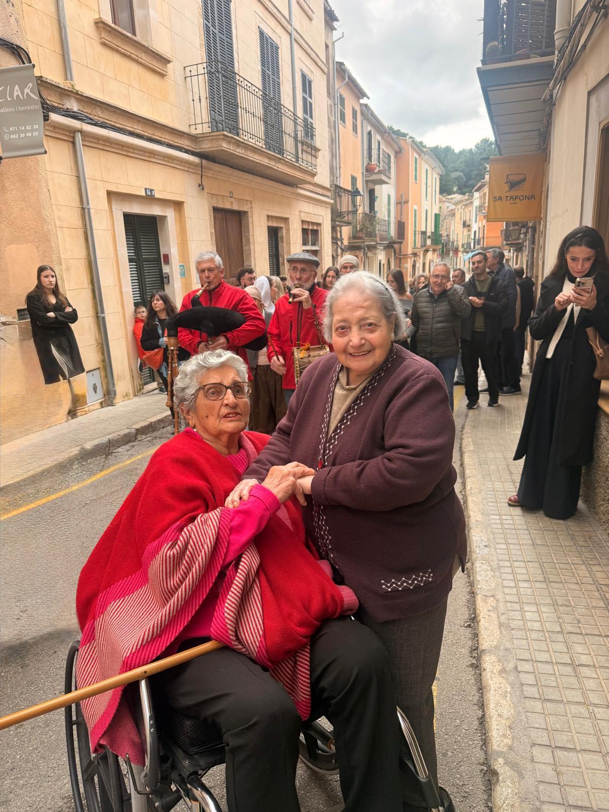Bunyola rinde homenaje a Maria Ignàcia Colom por sus 100 años