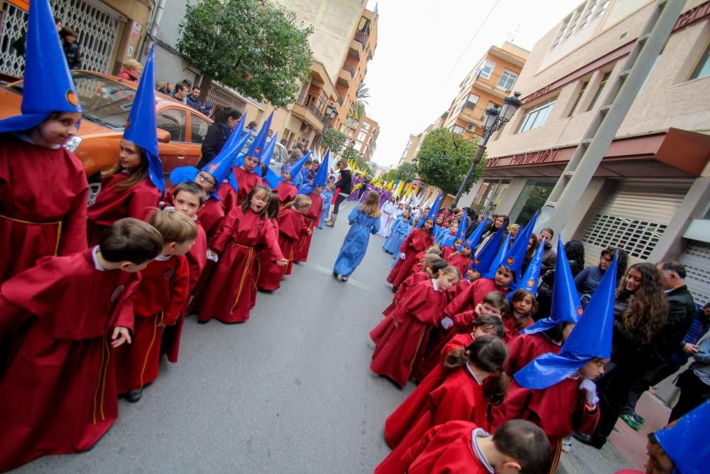 Via Crucis en versión infantil en Sax