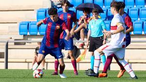 Dani Ávila, en una acción del partido Juvenil A-Nàstic