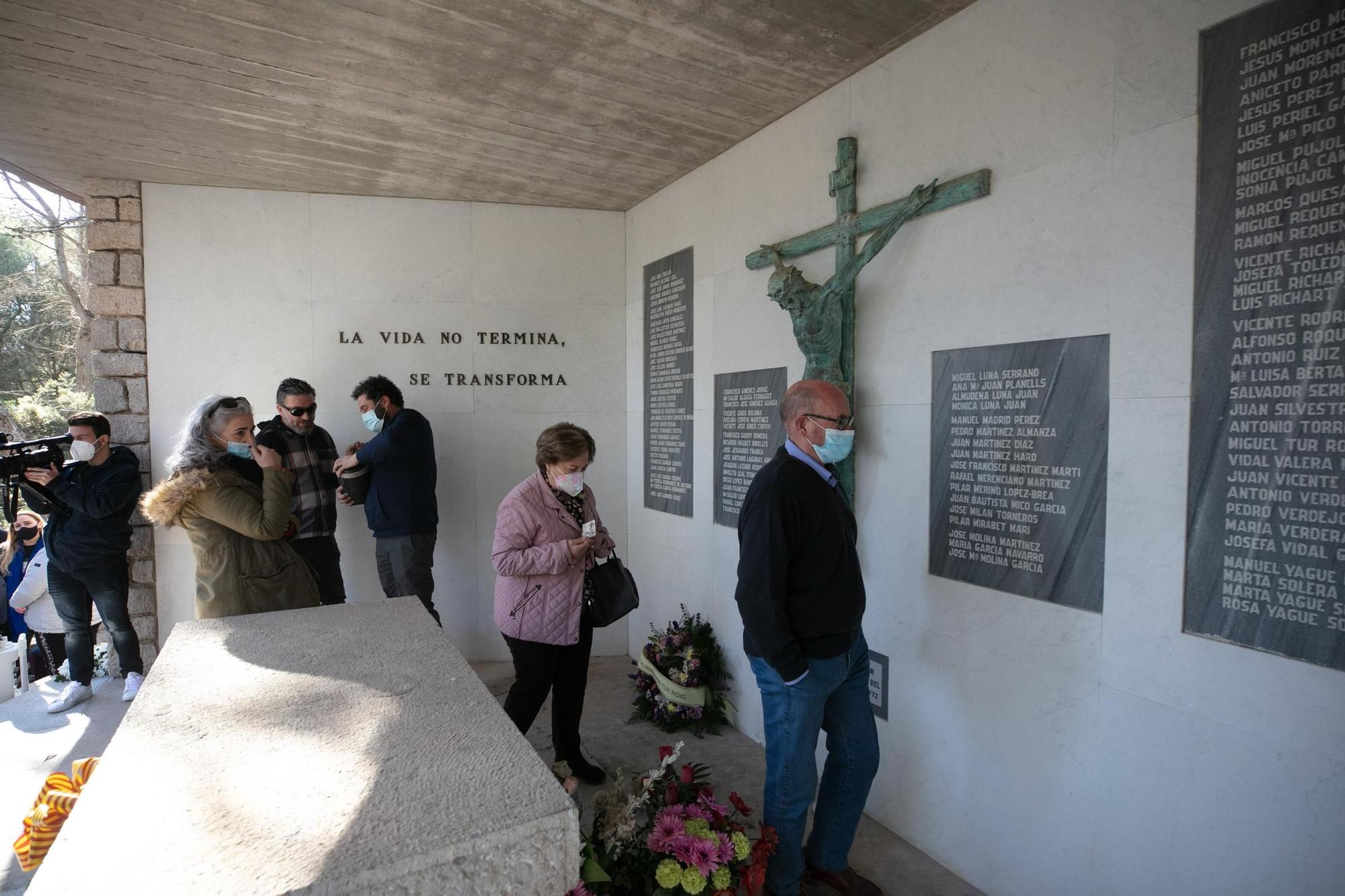 Homenaje a las víctimas del accidente aéreo de ses Roques Altes