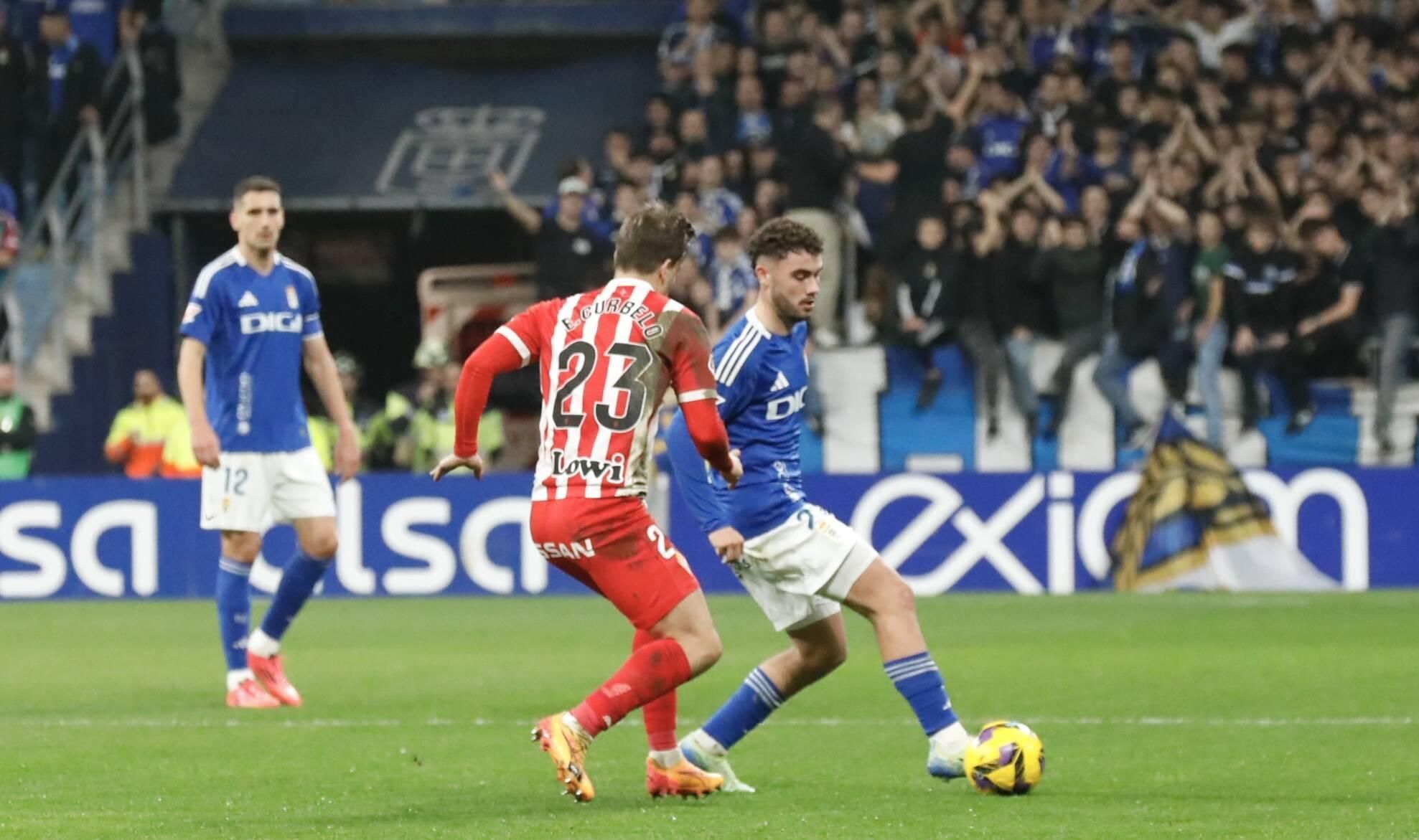 Así fue el derbi asturiano: todas las fotos del encuentro entre el Oviedo y el Sporting en el Tartiere