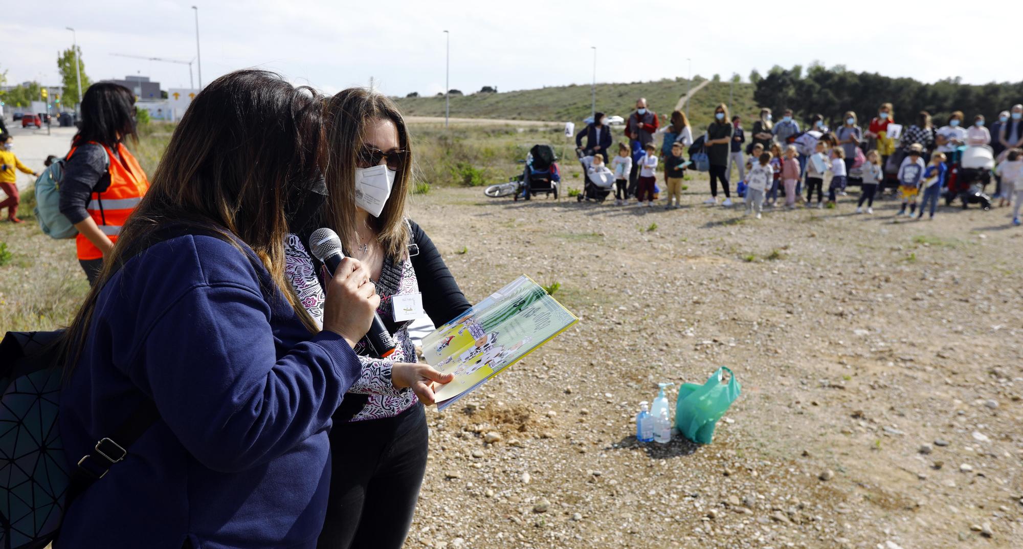 Protesta de las familias de Parque Venecia por las demoras del segundo colegio