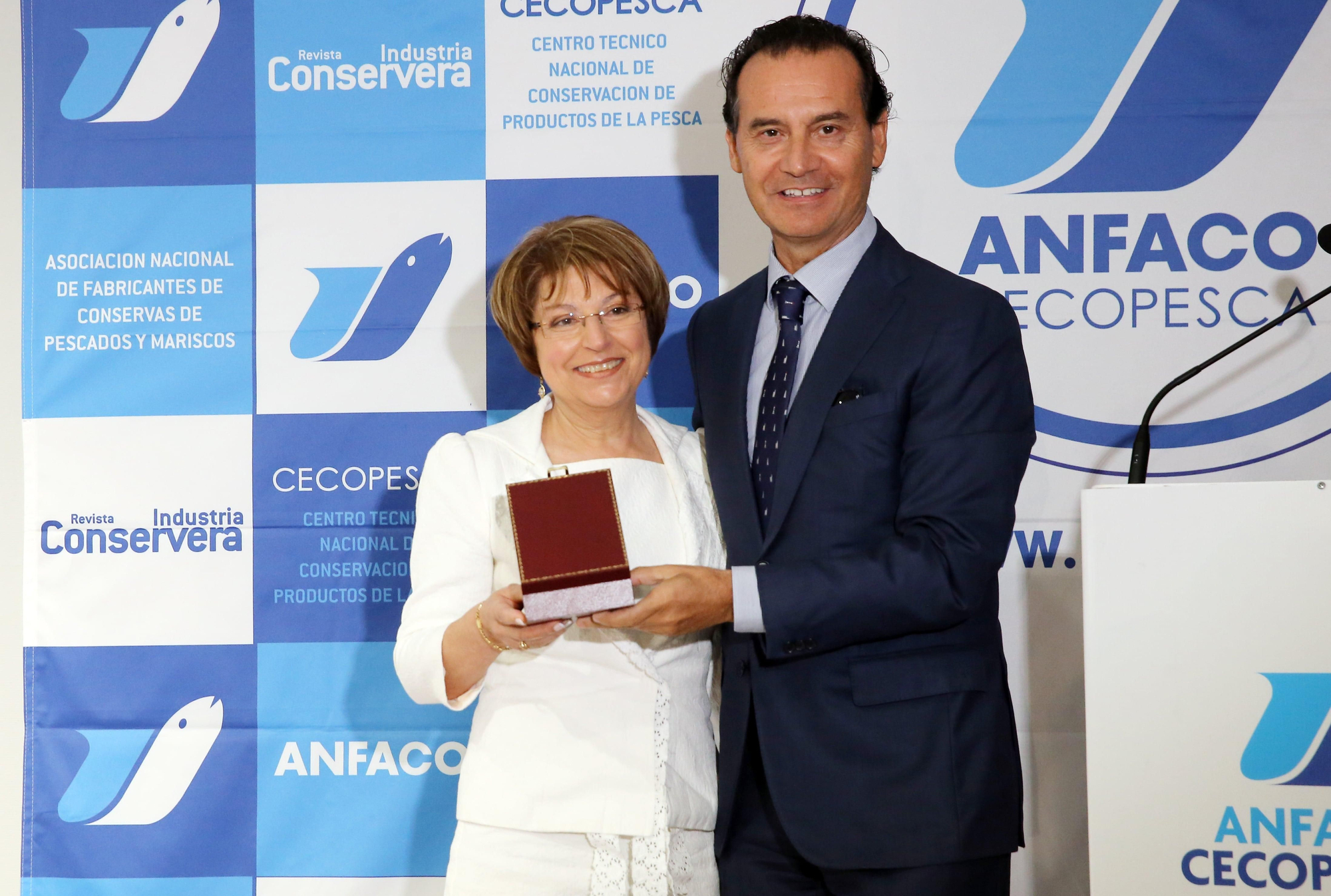 Entrega de medallas de ANFACO en el Círculo de Empresarios